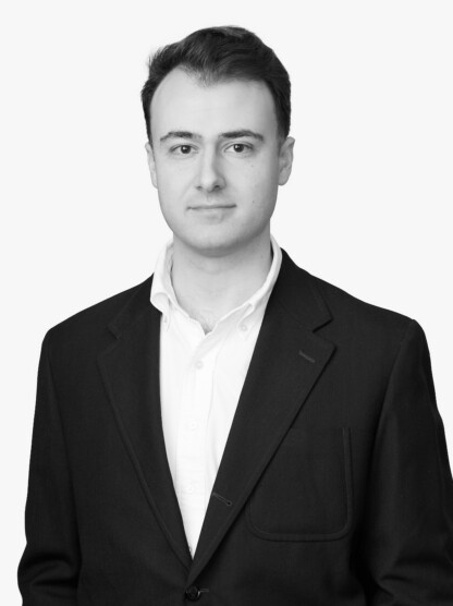 Niv Skidan headshot